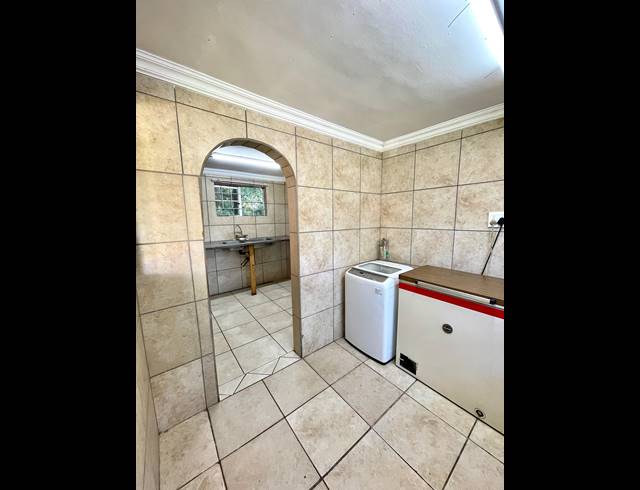 3 BEDROOM FREEHOLD FOR SALE IN UNITAS PARK